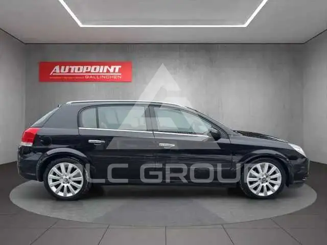 2005 Opel Signum