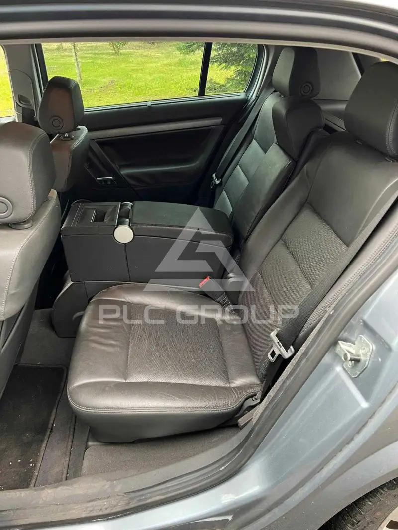 2005 Opel Signum