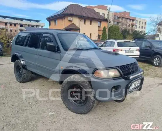 2006 Mitsubishi PAJARO