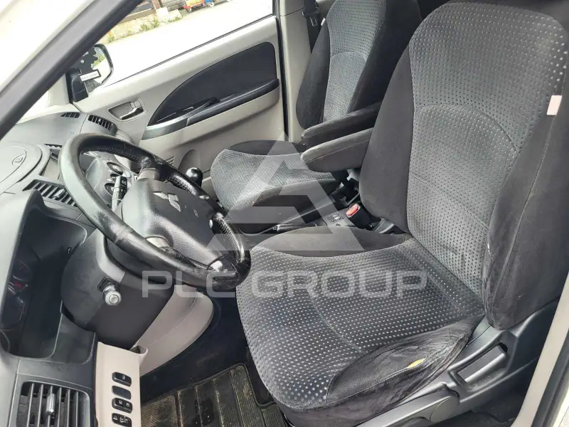 2006 Mitsubishi Grandis