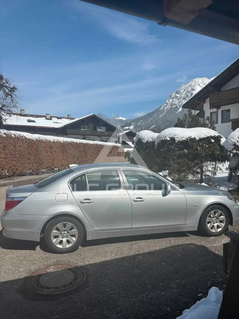 2006 BMW 523