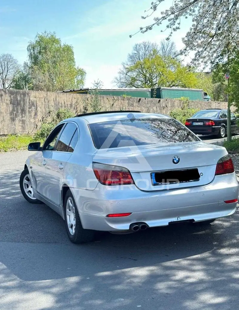 2006 BMW 523
