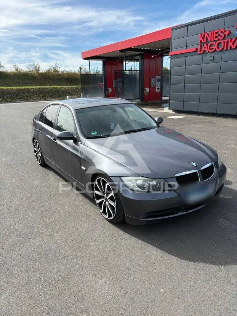 2006 BMW 330