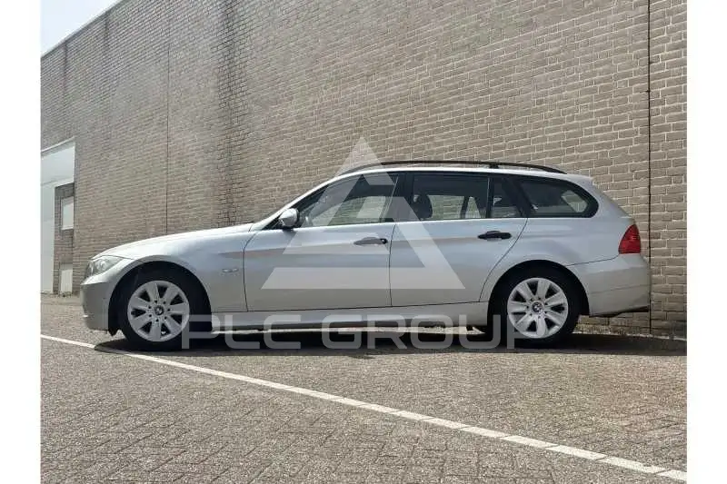 2006 BMW 330