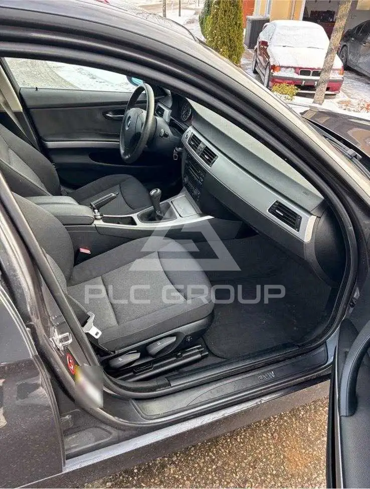 2006 BMW 330
