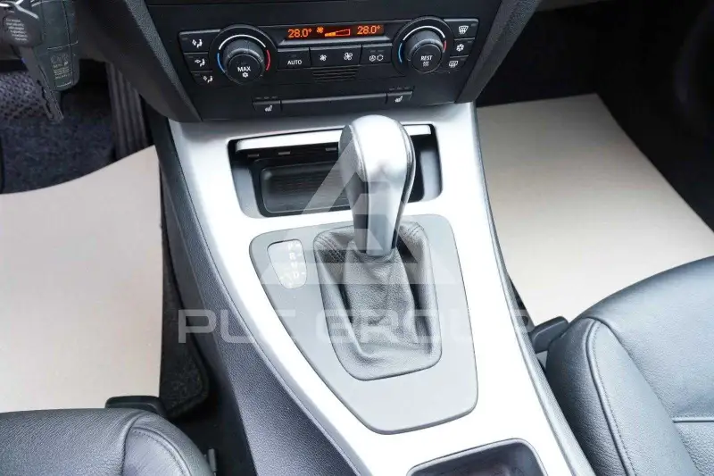 2006 BMW 330