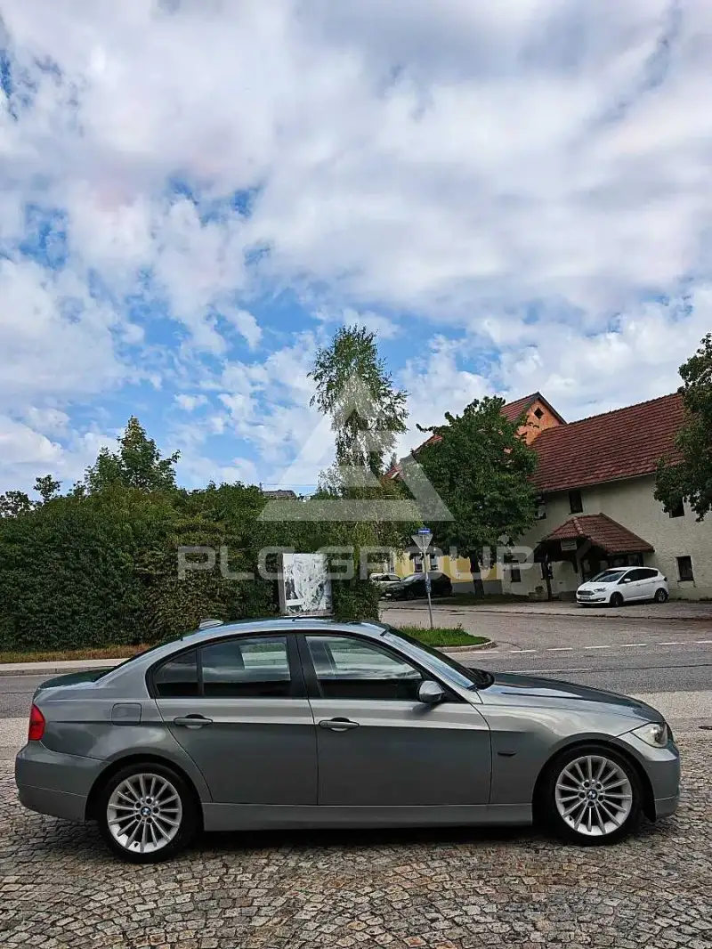 2006 BMW 330