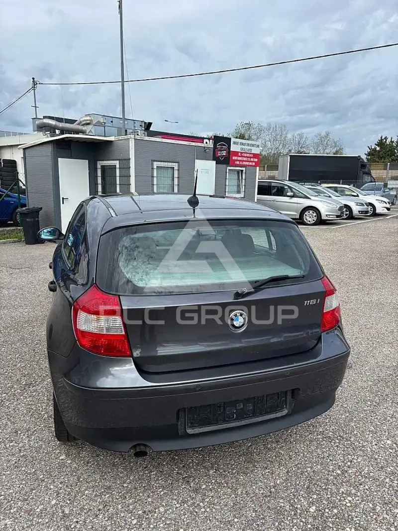 2006 BMW 120