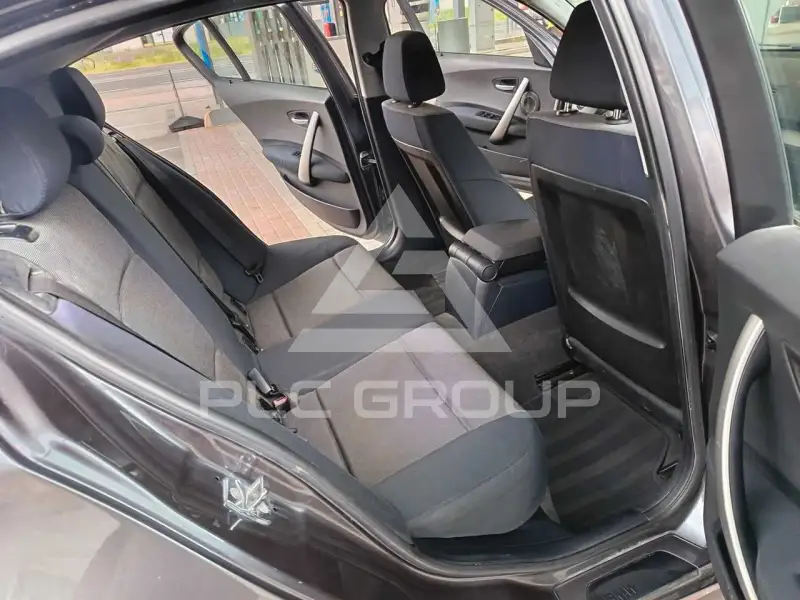2006 BMW 120