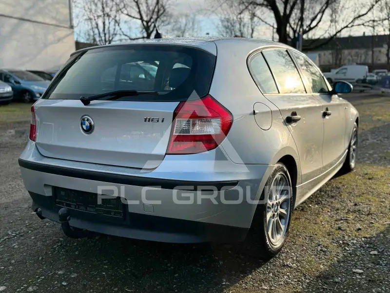 2006 BMW 120
