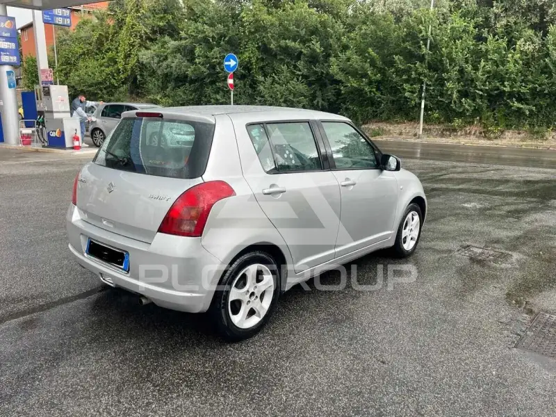 2006 Suzuki SWIFT