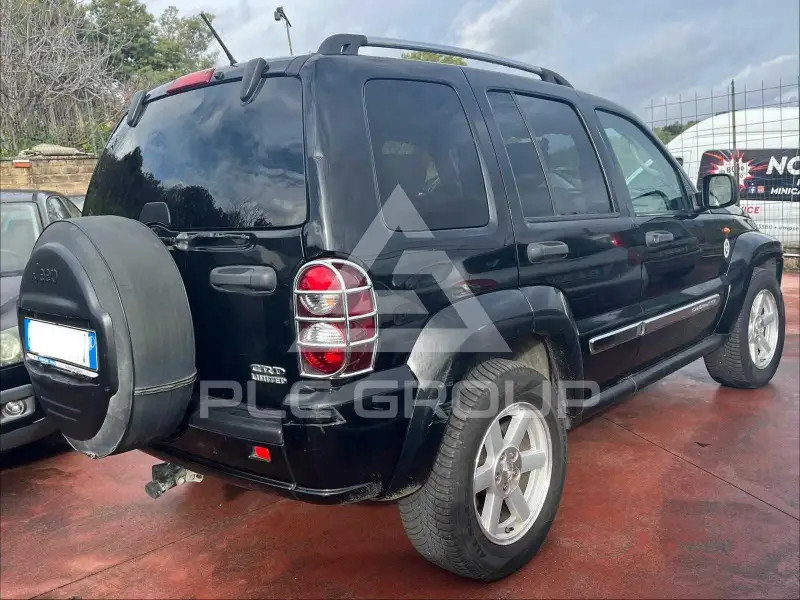2006 Jeep CHEROKEE