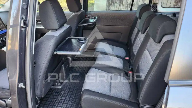 2006 Mazda 5