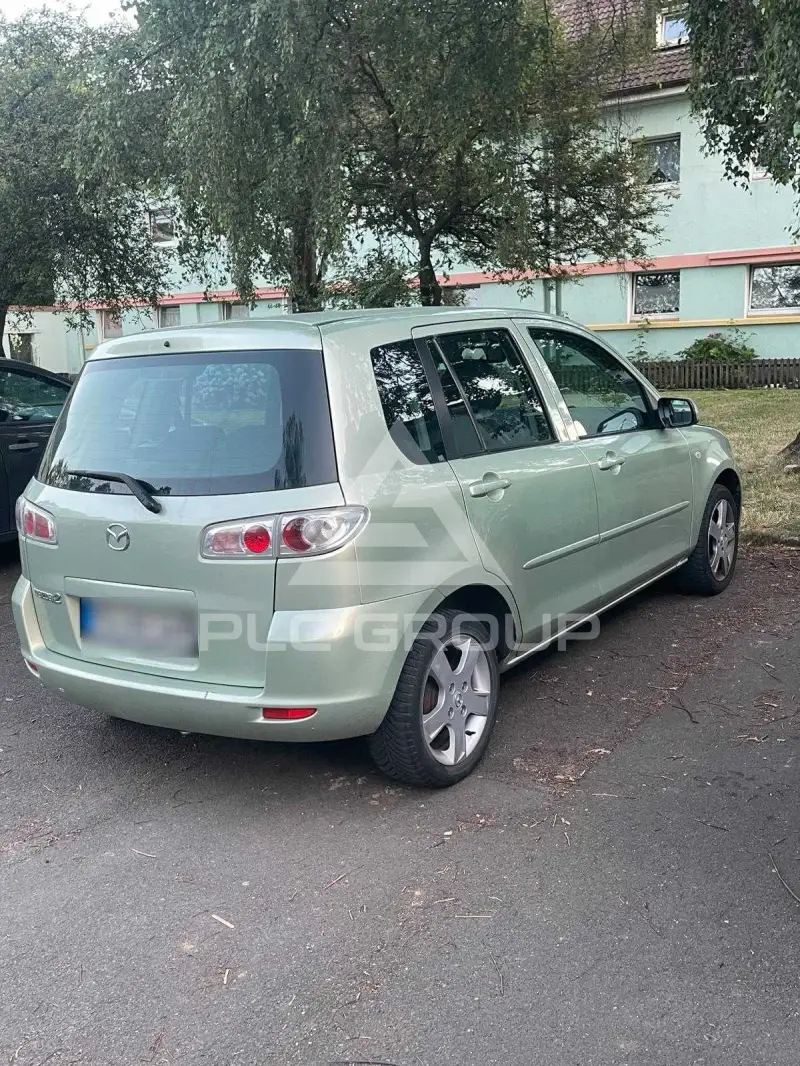 2006 Mazda 2