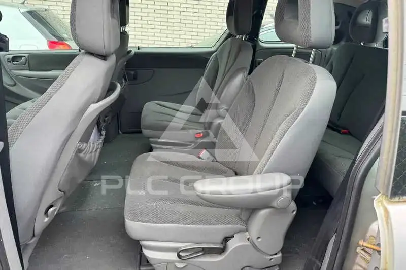 2006 Chrysler VOYAGER