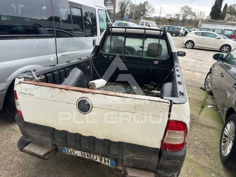2006 Fiat Strada