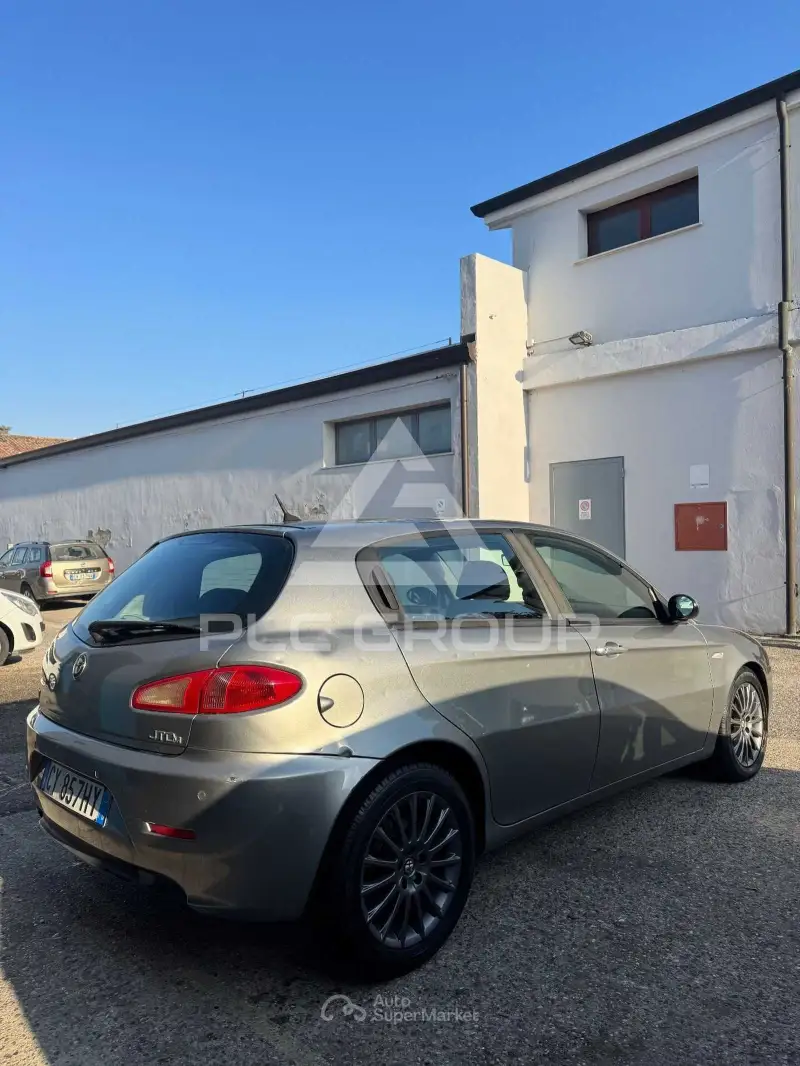 2006 Alfa Romeo 147