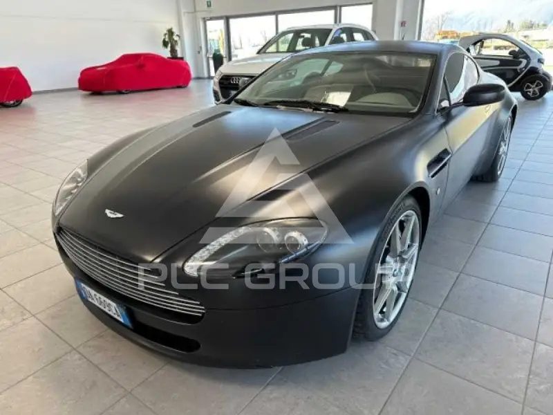 2006 Aston Martin V8