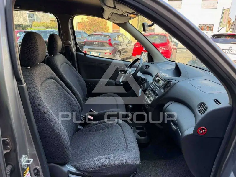 2006 Toyota YARIS