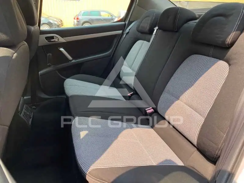 2006 Peugeot 407