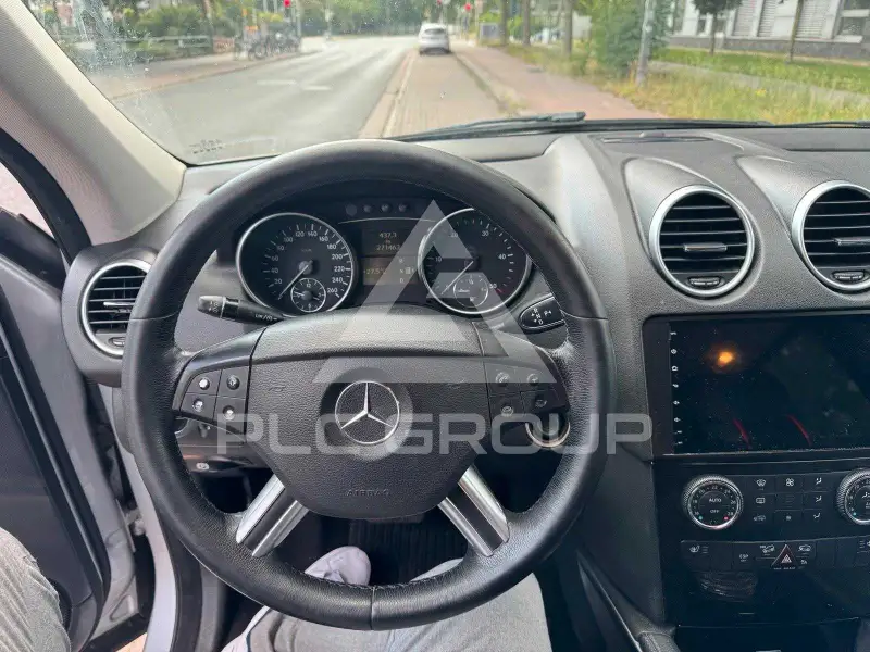 2006 Mercedes Benz 320