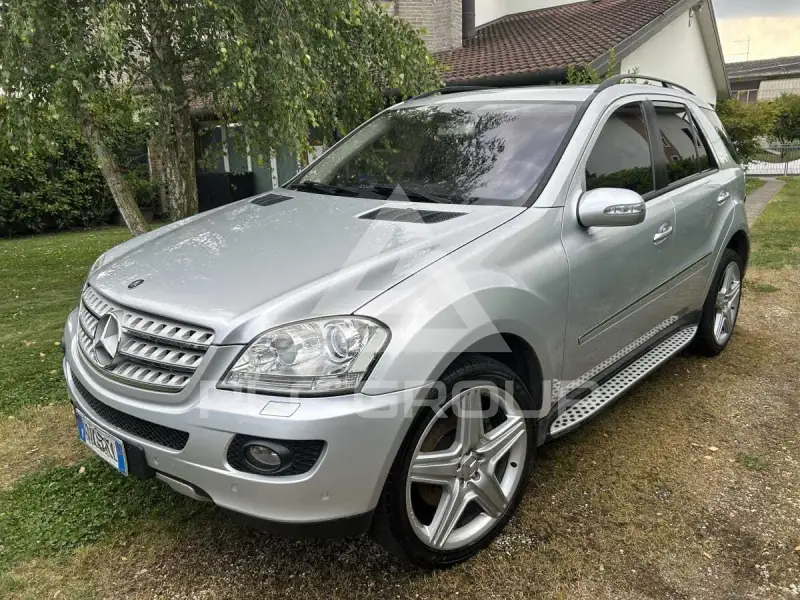 2006 Mercedes Benz 320