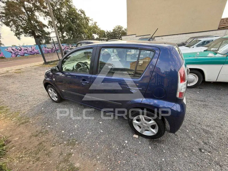 2006 Daihatsu Sirion