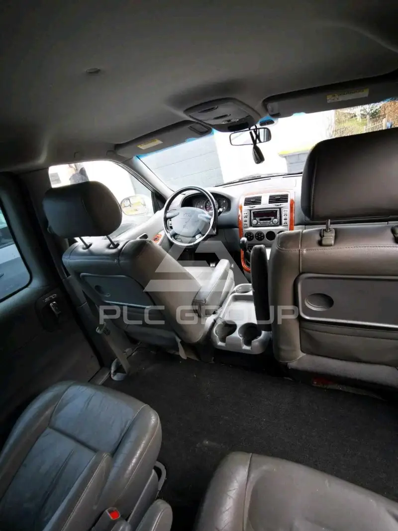 2006 KIA Carnival