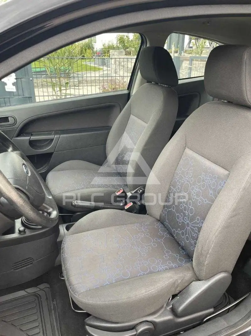 2006 Ford FIESTA