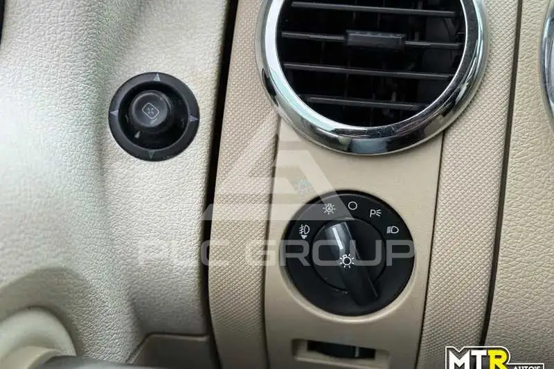 2006 Ford EXPLORER