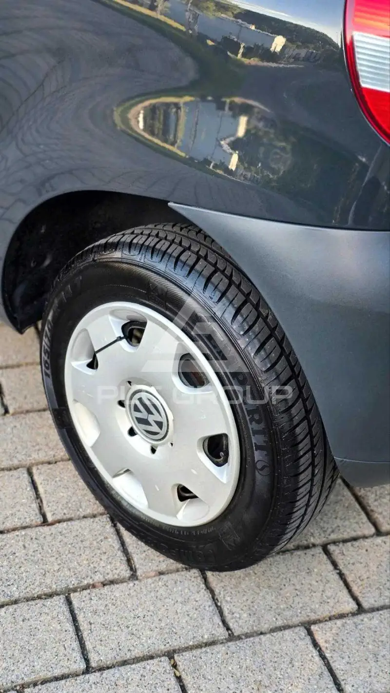 2006 Volkswagen FOX