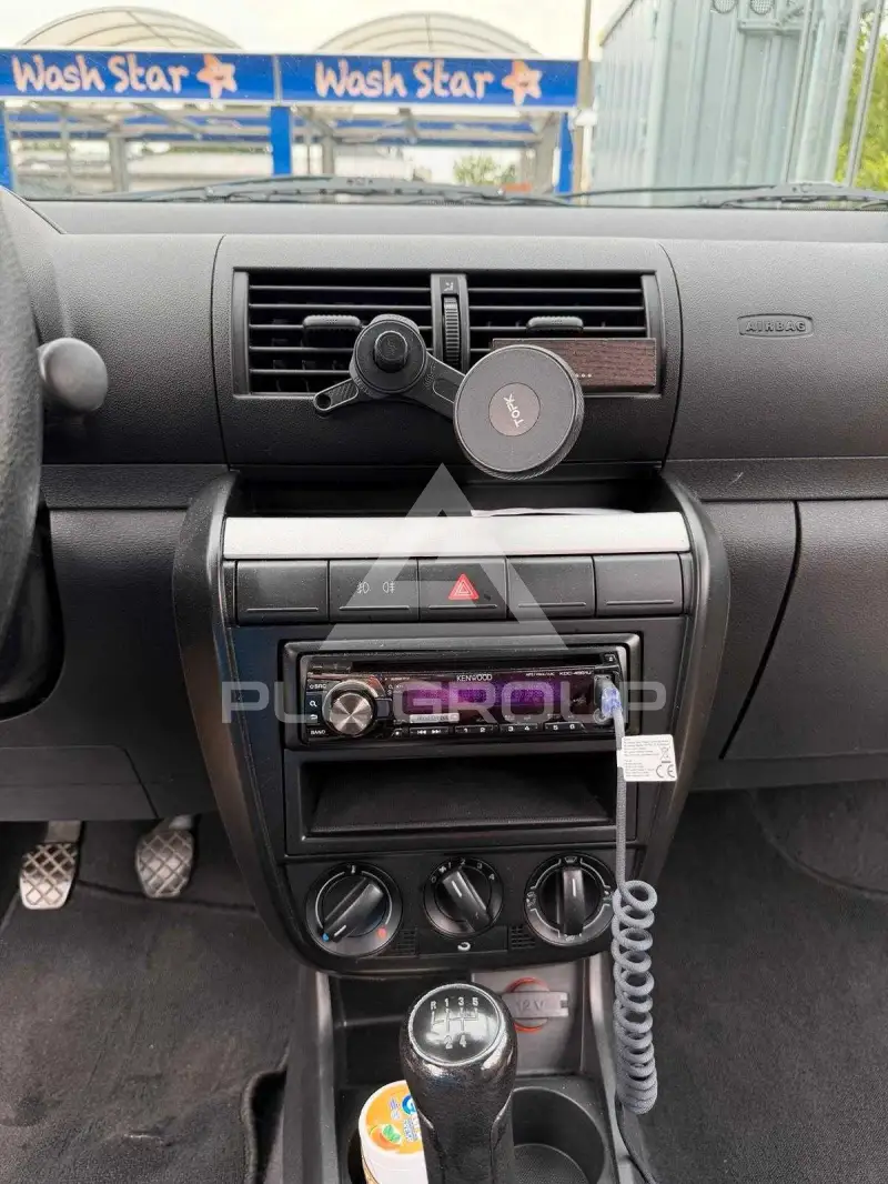 2006 Volkswagen FOX