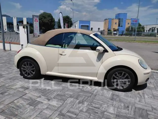 2006 Volkswagen BEETLE