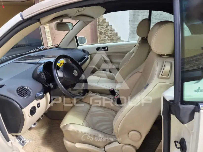 2006 Volkswagen BEETLE