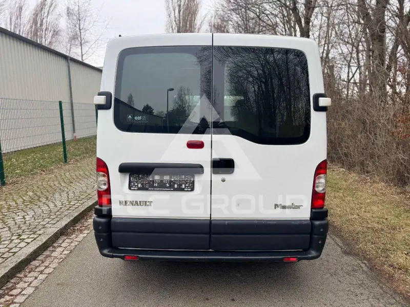 2006 Renault Master
