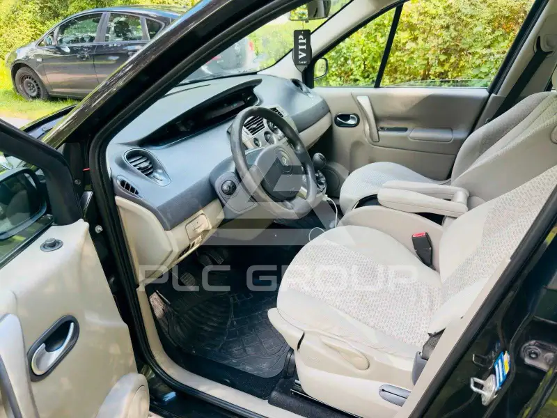 2006 Renault Scenic