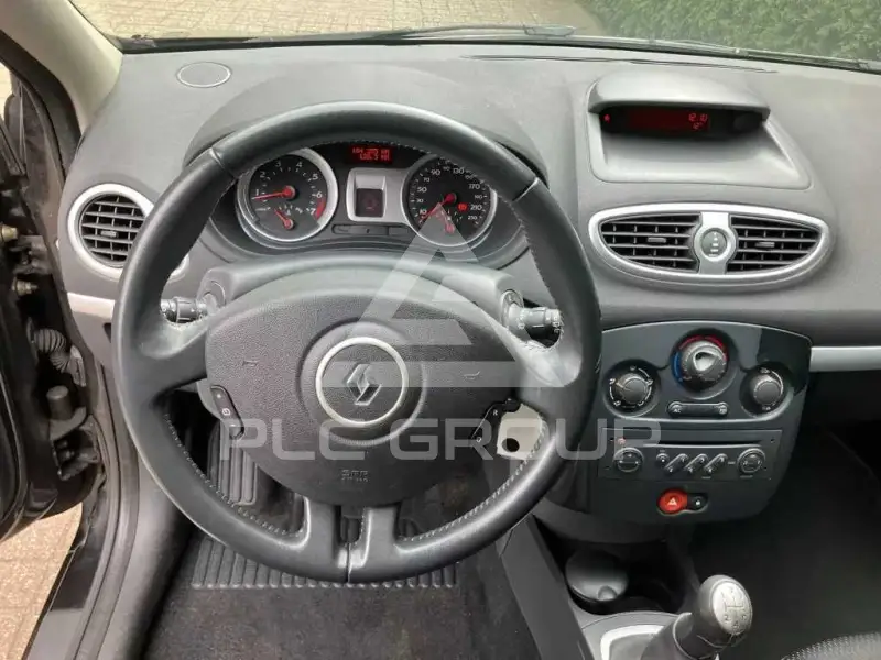 2006 Renault Clio