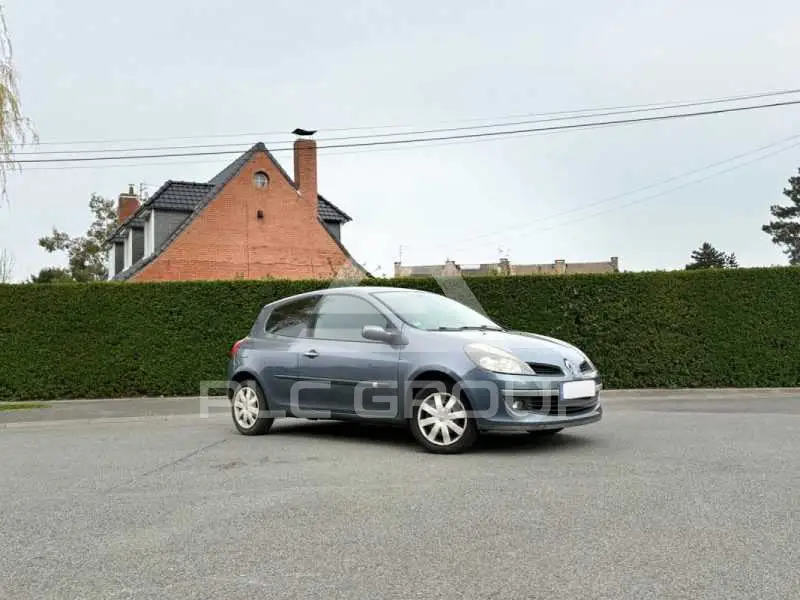 2006 Renault Clio