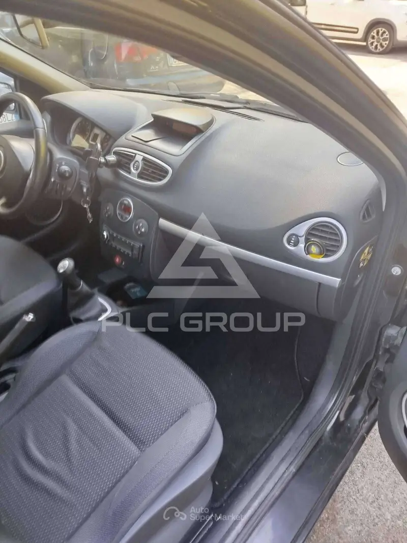 2006 Renault Clio