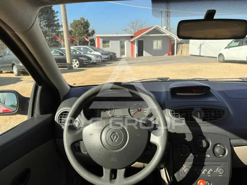 2006 Renault Clio