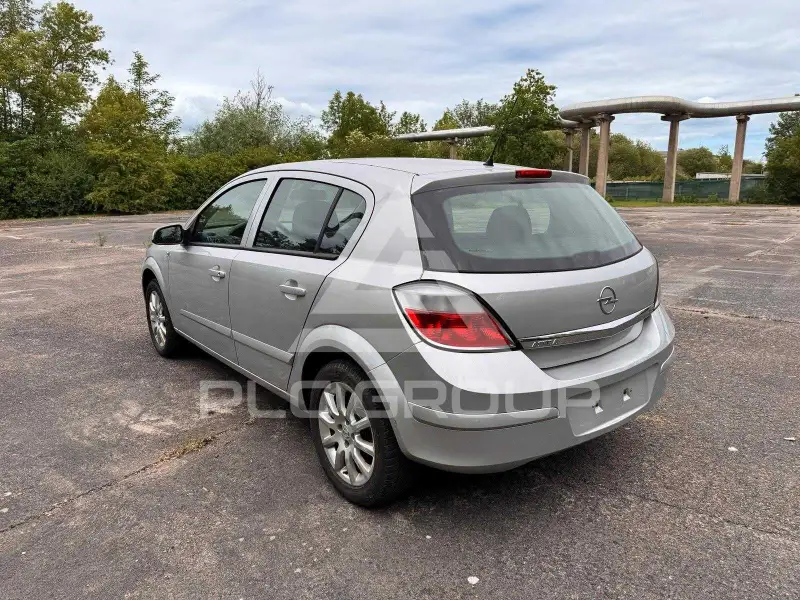 2006 Opel Astra