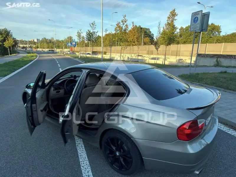2007 BMW 330