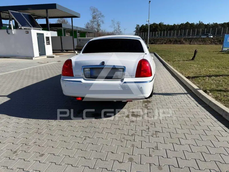 2007 Lincoln Town
