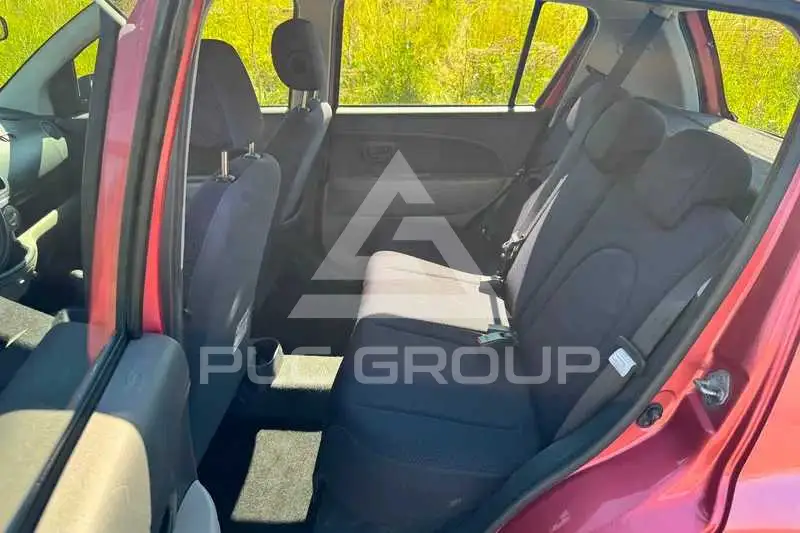 2007 Daihatsu Sirion