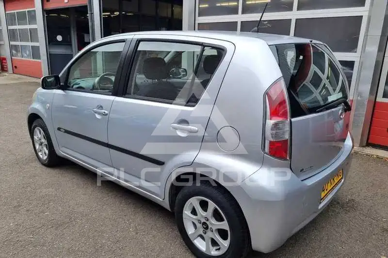 2007 Daihatsu Sirion