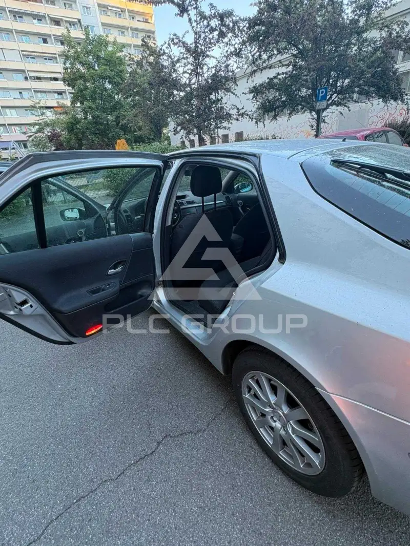 2007 Renault Laguna