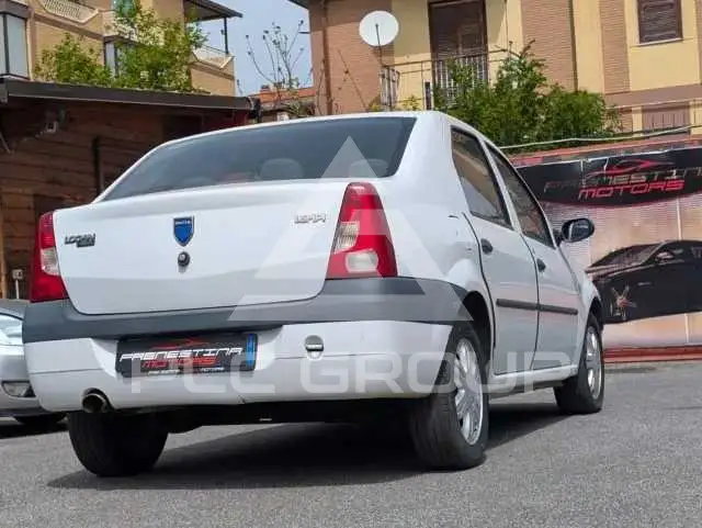 2008 Dacia Logan