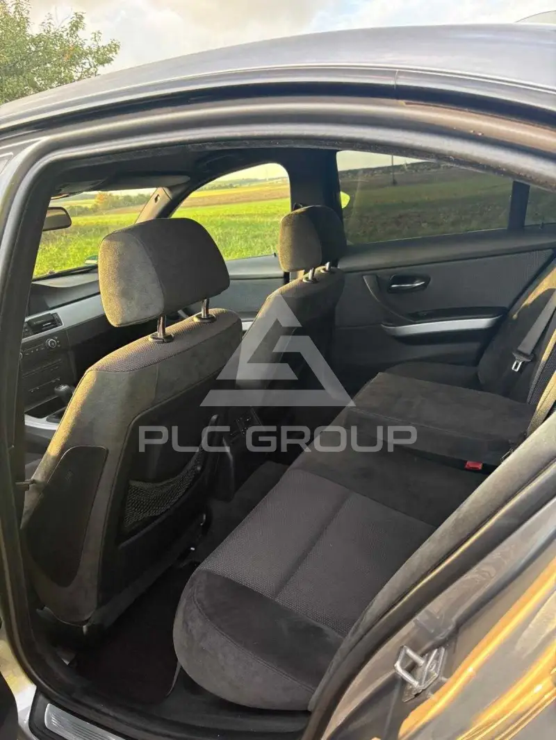 2008 BMW 330