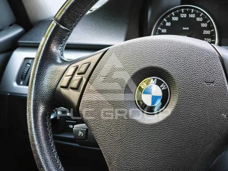 2008 BMW 330