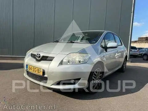 2008 Toyota AURIS